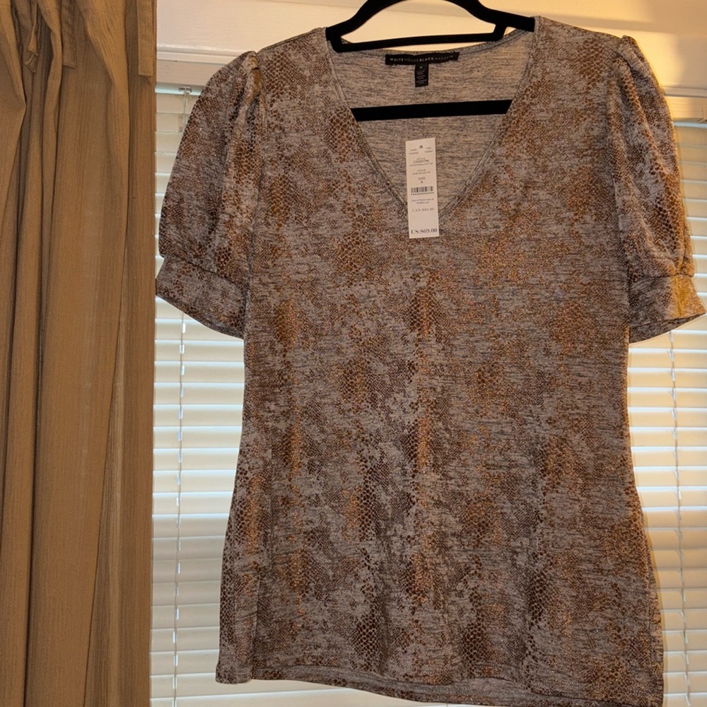 New White House Black Market top S